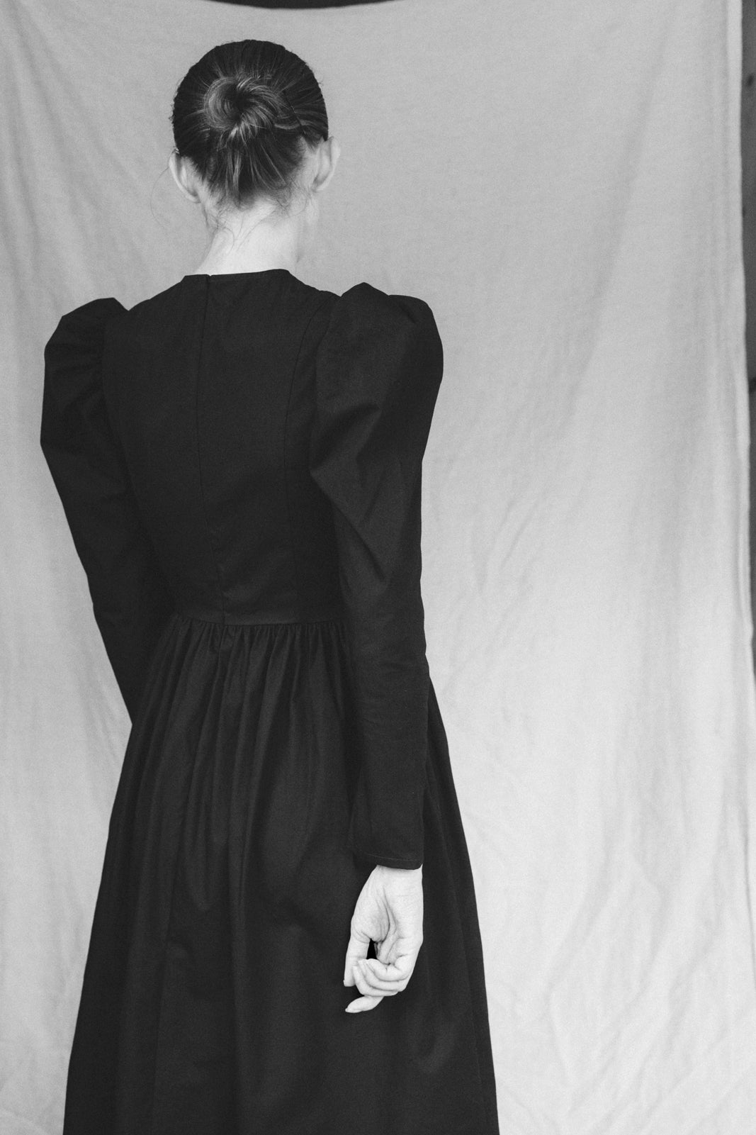Sigrid dress black
