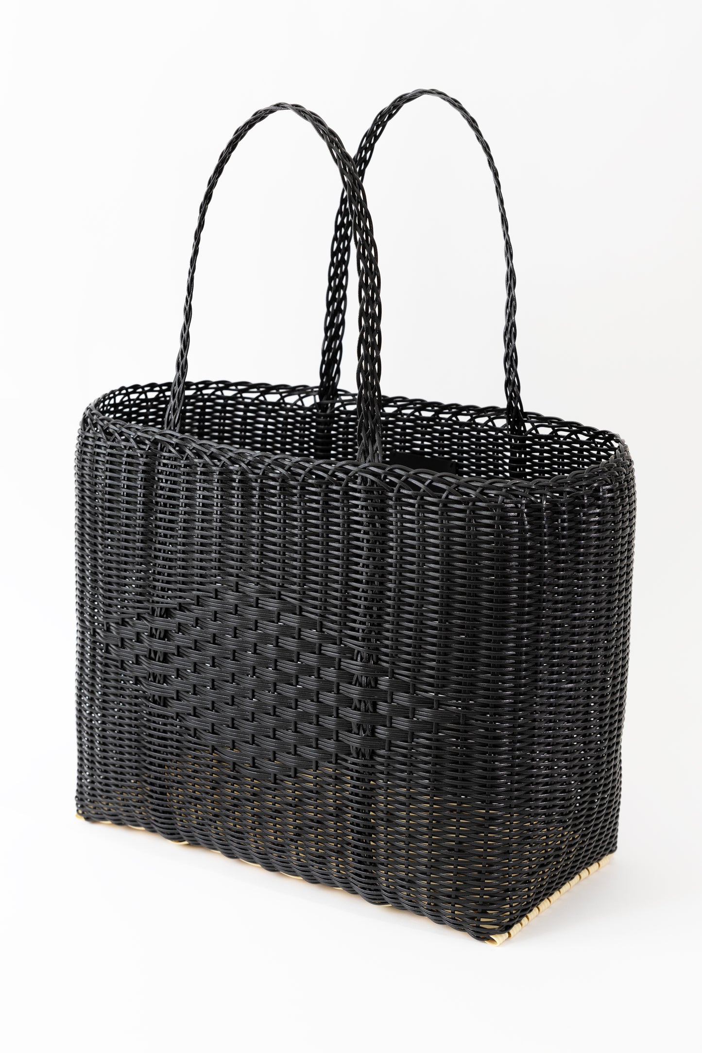 Diamond weave tote bag in black